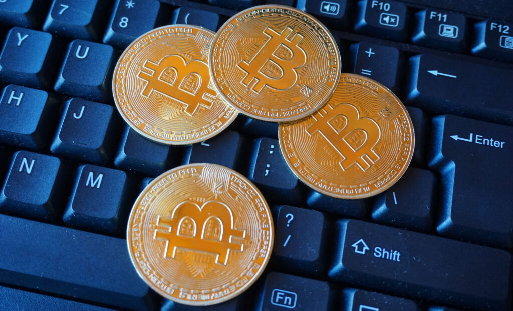 4 Gold Bitcoins [$BTC] on keyboard Ⓒ 2023 – Crypto Coin Opps