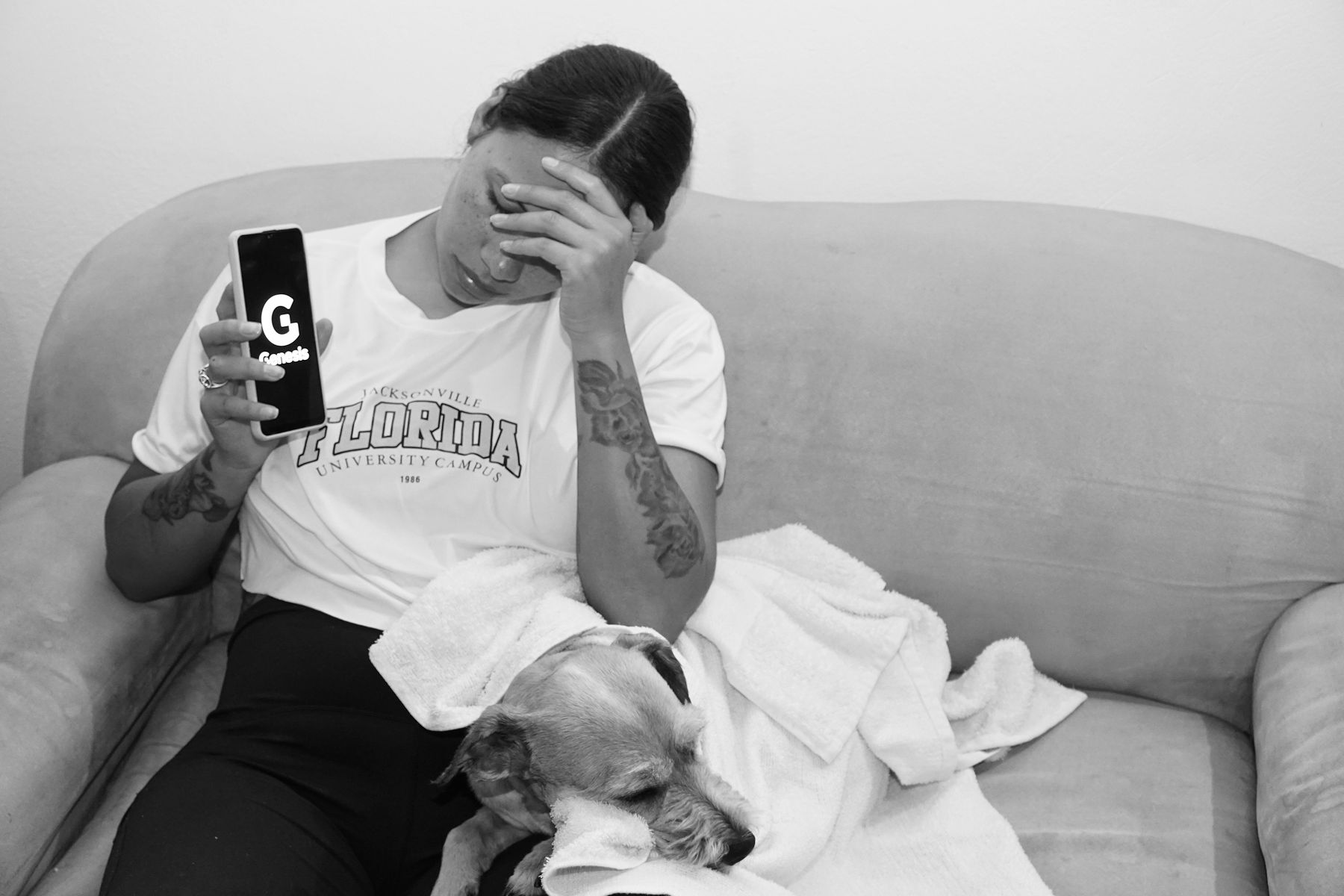 Woman depressed over bankruptcy of Crypto Lending Institution Genesis Ⓒ 2023 – Crypto Coin Opps